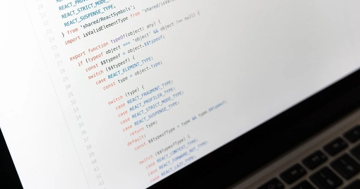 Featured image of post ローカルで実行した React アプリでもサーバーの API を利用するには