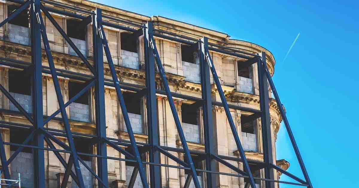 UpdraftPlus によるバックアップを Docker に復元するには