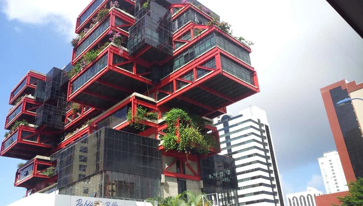 Featured image of post VSCode：Docker 機能拡張でコマンド入力する機会が減った