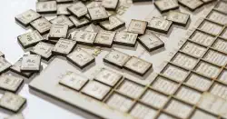 Featured image of post Vuetify 3：v-table で先頭行と先頭列を固定してスクロール