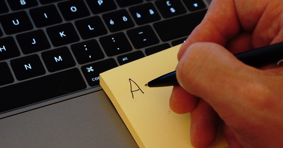 Python：明示的にインストールしたパッケージの一覧を取得する